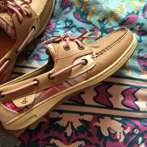 Women’s Sperry boat shoes